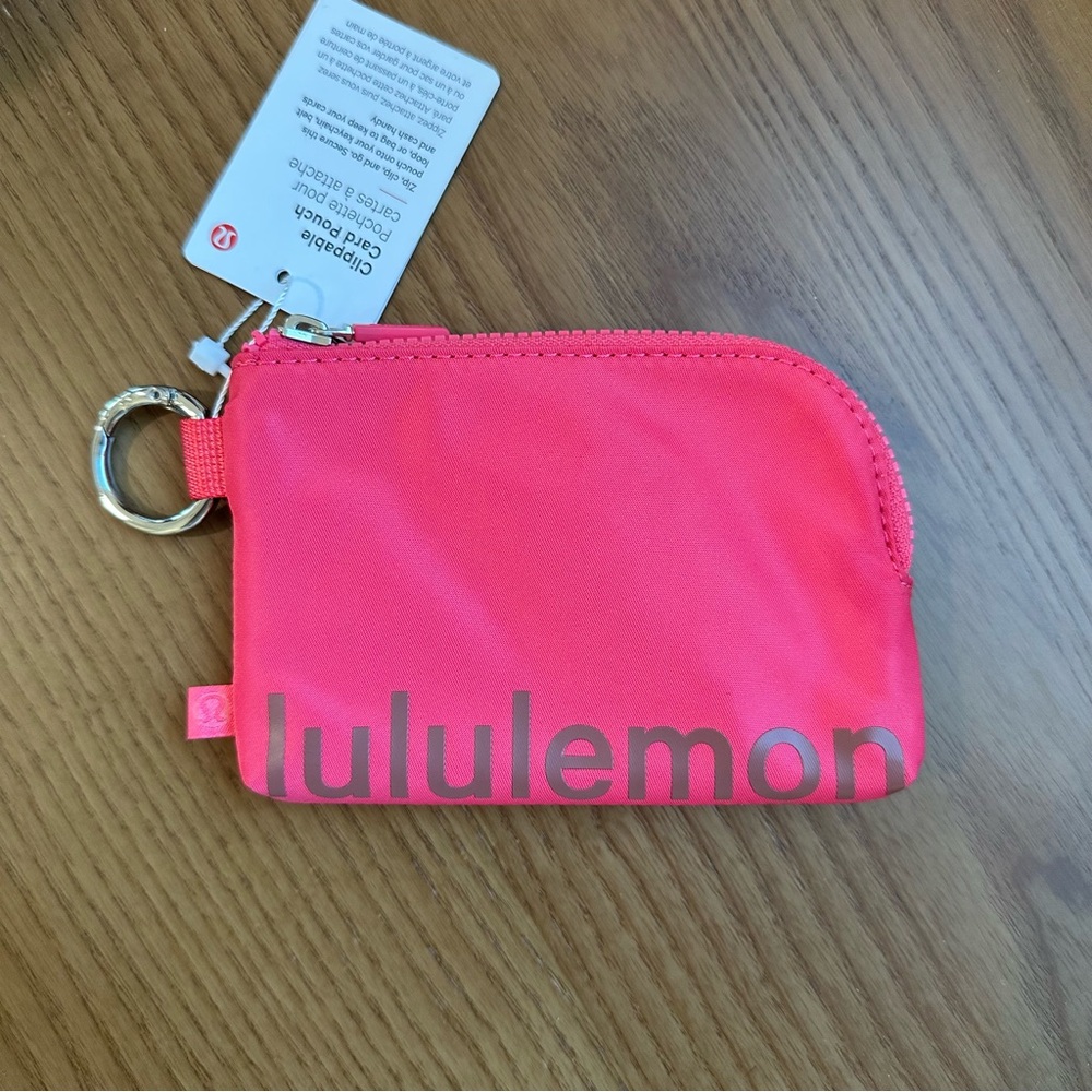 (SOLD) Lululemon Clippable Card Pouch in GLZP/ANCP (NWT)